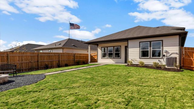 291 MUSTANG LAKE CIR, Buda, TX 78610