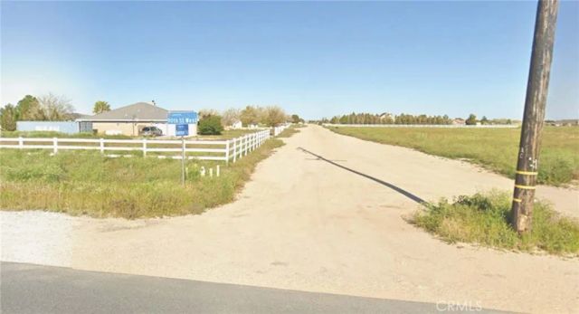 8746 Avenue C-10, Antelope Acres, CA 93536