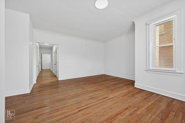 2154 W Arthur Avenue 1, Chicago, IL 60645