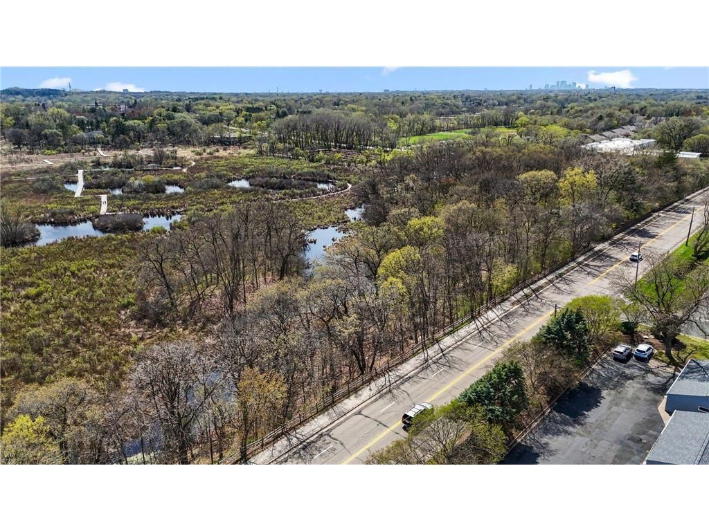 556 County Road C, Roseville, MN 55113 — photo 3