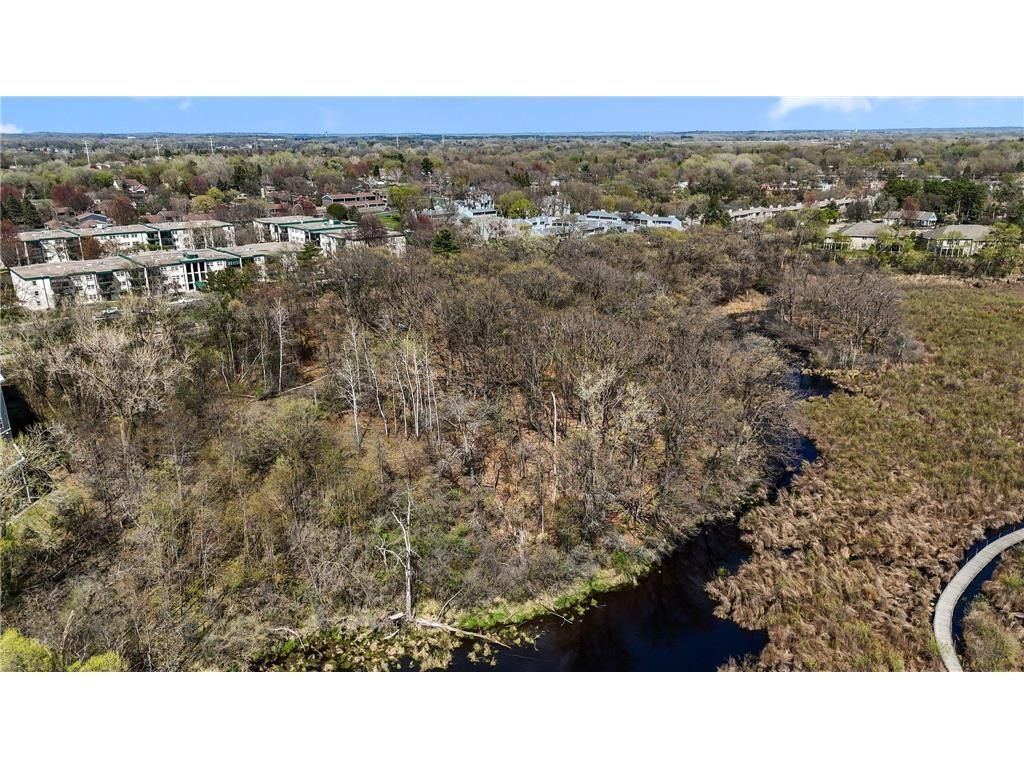 556 County Road C, Roseville, MN 55113 — photo 5