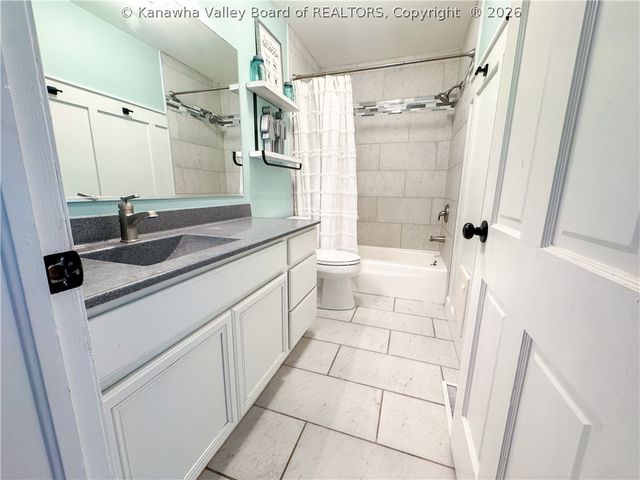 1405 Sheffield Court, Charleston, WV 25314