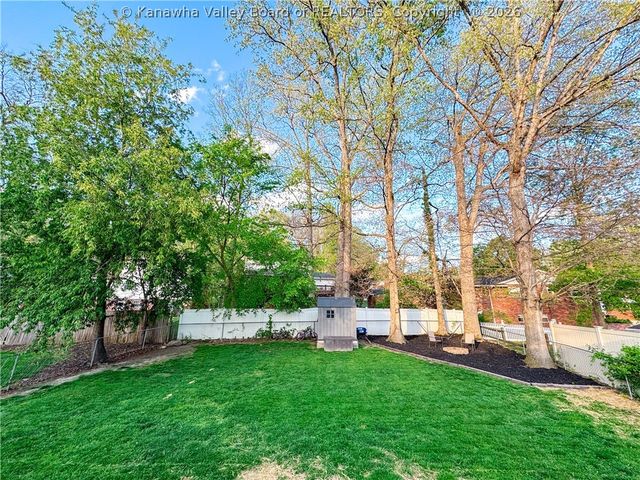 1405 Sheffield Court, Charleston, WV 25314