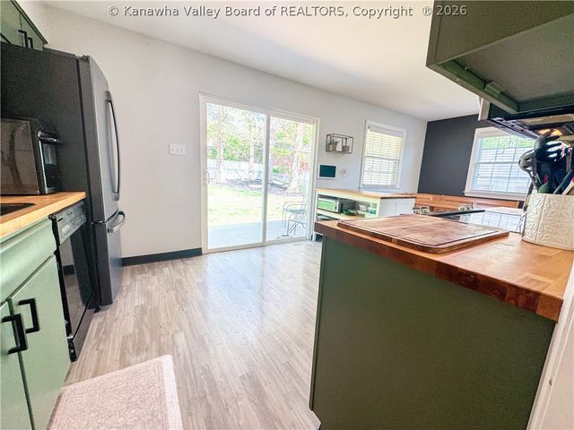 1405 Sheffield Court, Charleston, WV 25314