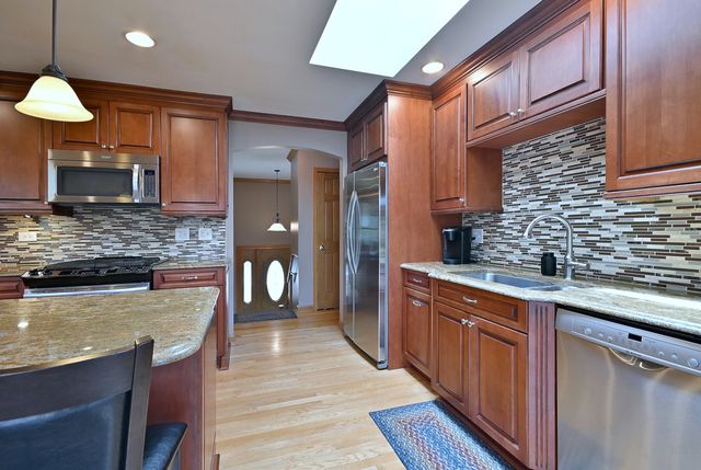 8800 Richard Street, River Grove, IL 60171