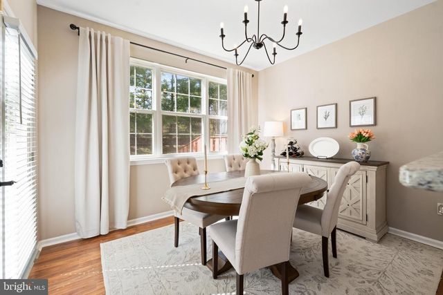 8 SCARLET OAK DR, Princeton, NJ 08540