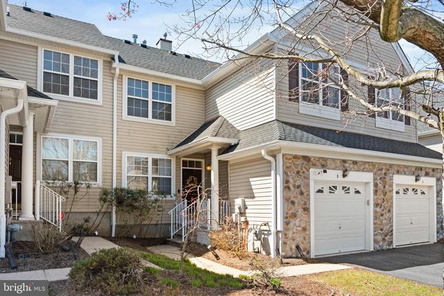 8 SCARLET OAK DR, Princeton, NJ 08540