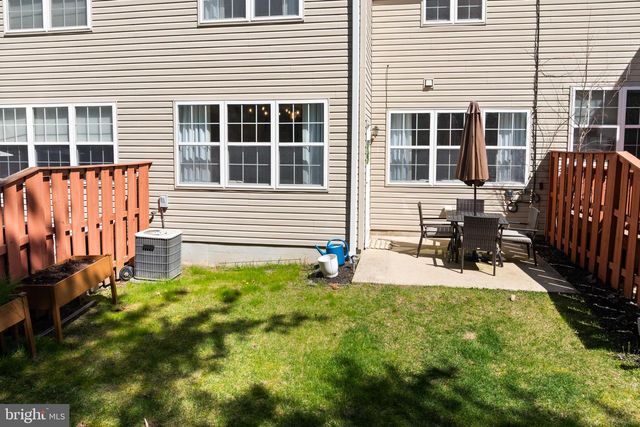 8 SCARLET OAK DR, Princeton, NJ 08540