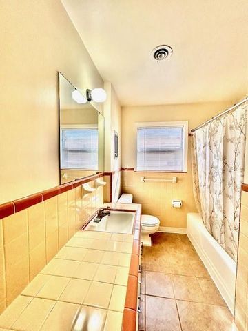 1208 Miles Street, Rosenberg, TX 77471