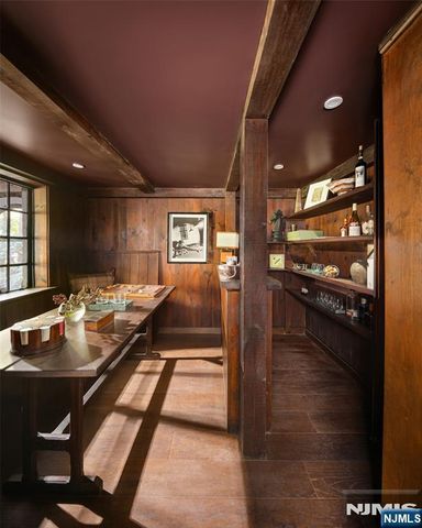 773 W Saddle River Road, Ho-ho-kus, NJ 07423