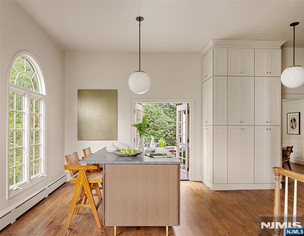 773 W Saddle River Road, Ho-ho-kus, NJ 07423