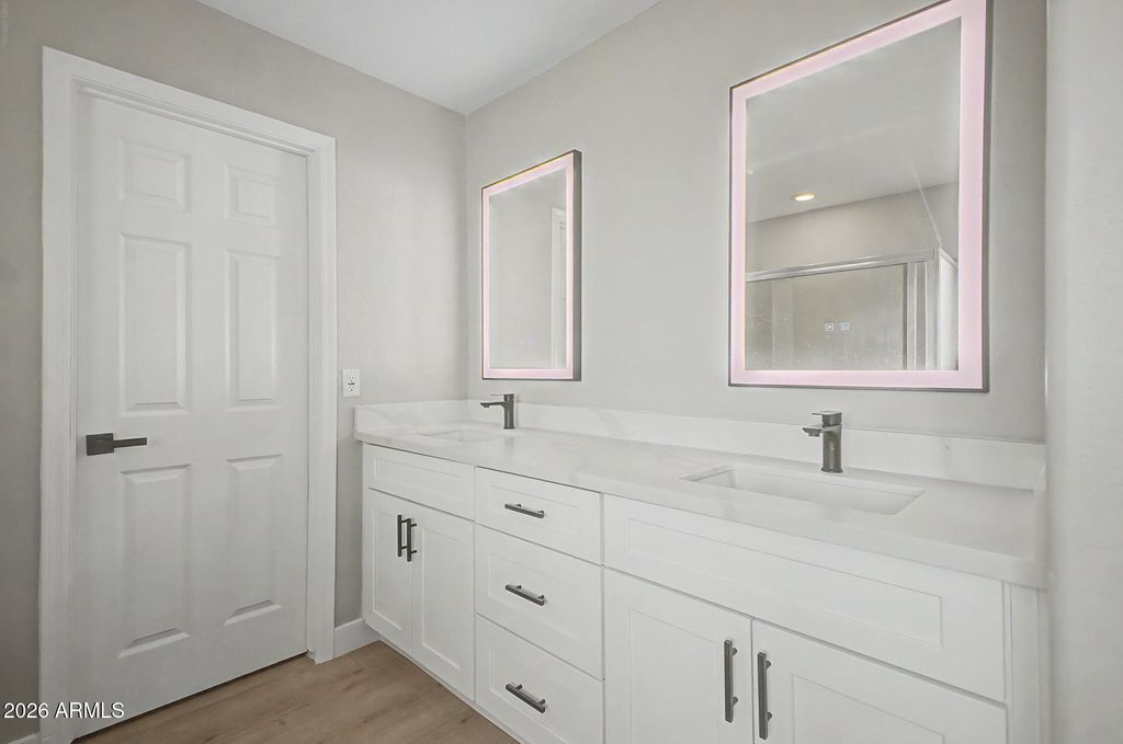 Image 21 of property listing at 7345 W PUEBLO Avenue, Phoenix, AZ 85043