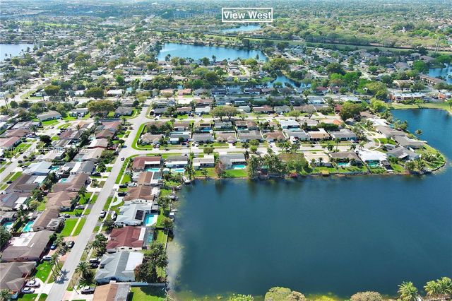 1140 N Douglas Rd, Pembroke Pines, FL 33024