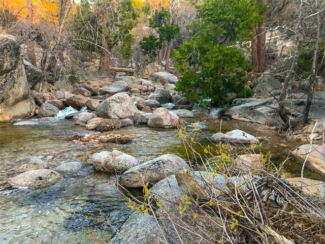 33303 Lake View Drive, Arrowbear, CA 92382