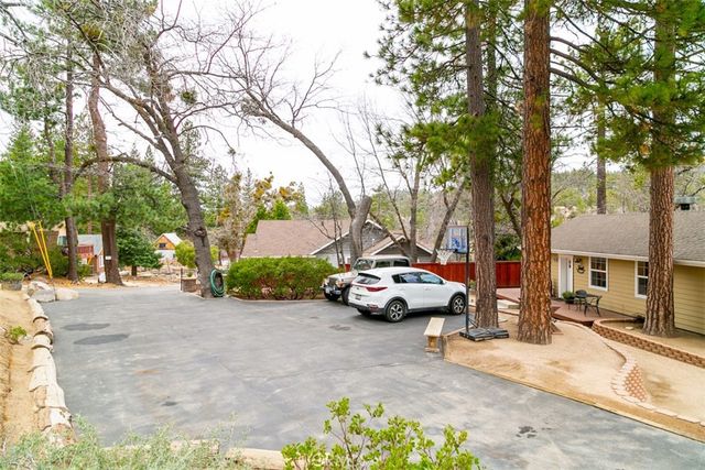 33303 Lake View Drive, Arrowbear, CA 92382