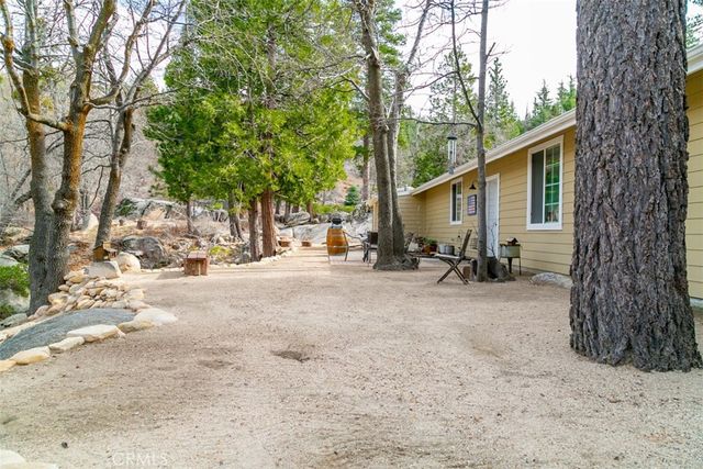 33303 Lake View Drive, Arrowbear, CA 92382