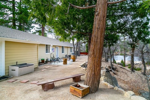 33303 Lake View Drive, Arrowbear, CA 92382