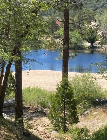 33303 Lake View Drive, Arrowbear, CA 92382