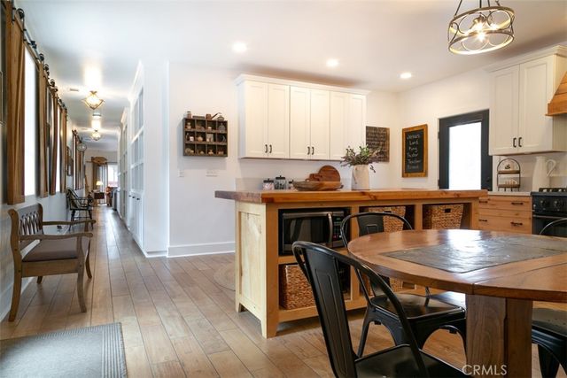 33303 Lake View Drive, Arrowbear, CA 92382