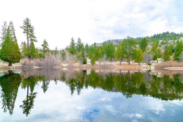 33303 Lake View Drive, Arrowbear, CA 92382