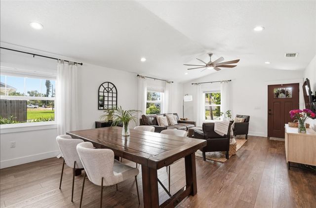606 19TH AVENUE W, Palmetto, FL 34221