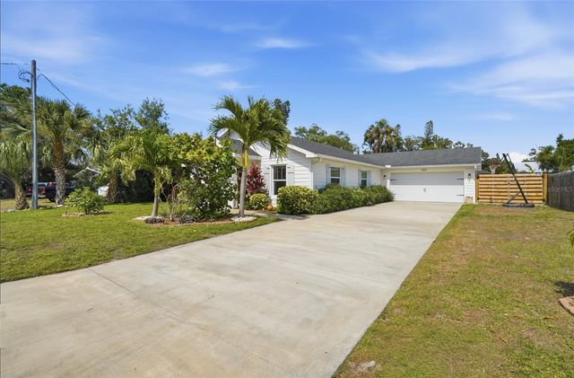 606 19TH AVENUE W, Palmetto, FL 34221