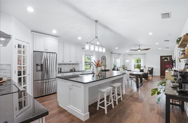 606 19TH AVENUE W, Palmetto, FL 34221