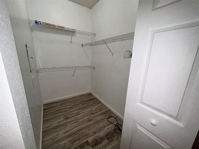 533 NE 3rd Avenue 211, Fort Lauderdale, FL 33301