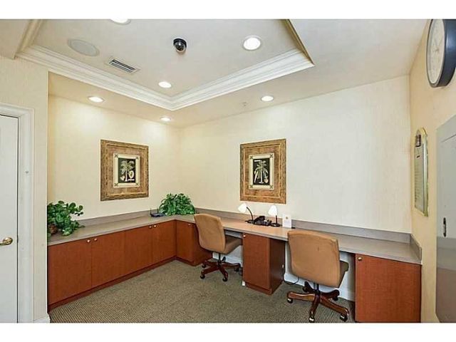 533 NE 3rd Avenue 211, Fort Lauderdale, FL 33301