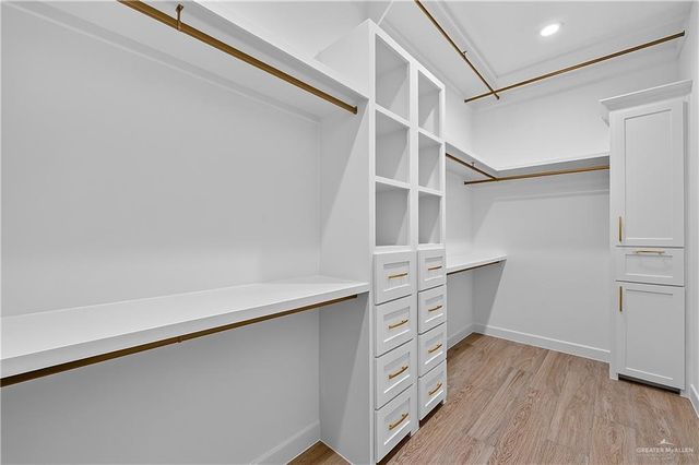 8027 N 49th Lane, Mcallen, TX 78504