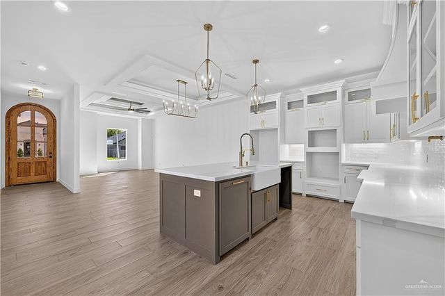 8027 N 49th Lane, Mcallen, TX 78504