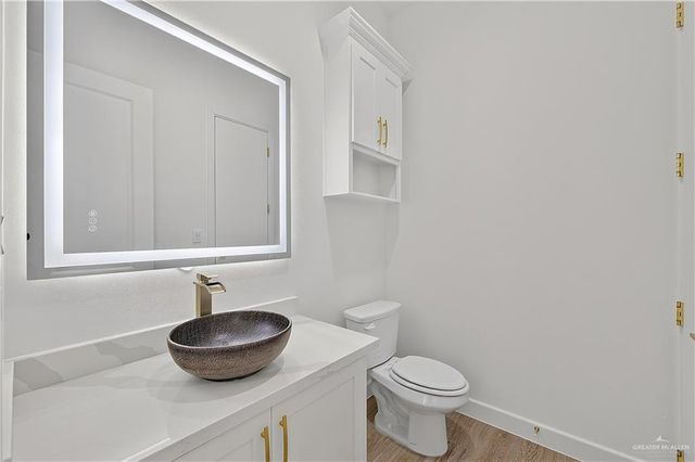 8027 N 49th Lane, Mcallen, TX 78504