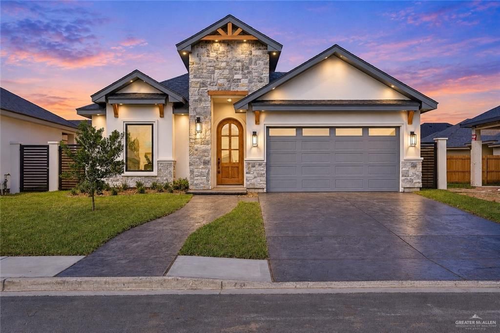 8027 N 49th Lane, Mcallen, TX 78504