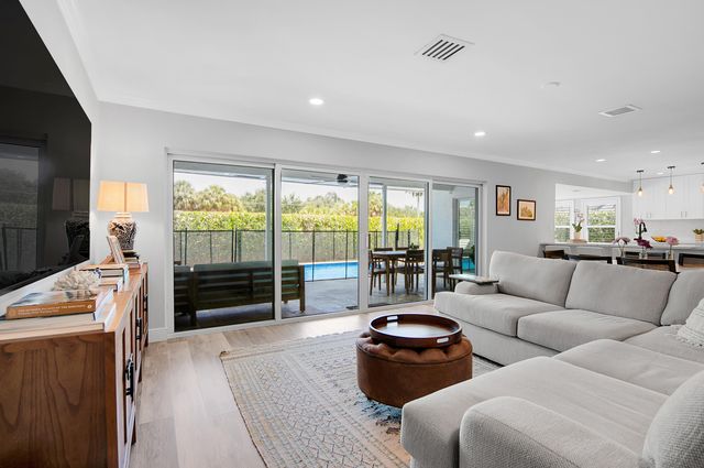 23313 Lago Mar Circle, Boca Raton, FL 33433