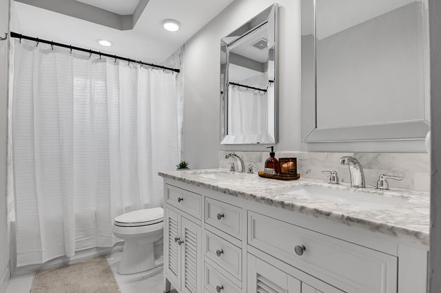 23313 Lago Mar Circle, Boca Raton, FL 33433