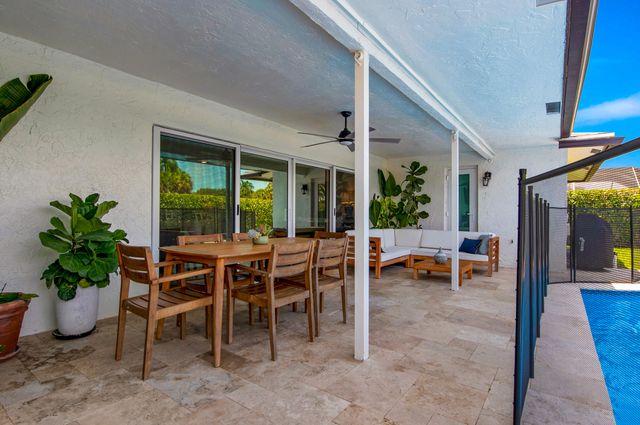 23313 Lago Mar Circle, Boca Raton, FL 33433