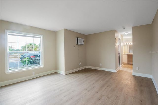 8340 12TH STREET N A, St Petersburg, FL 33702