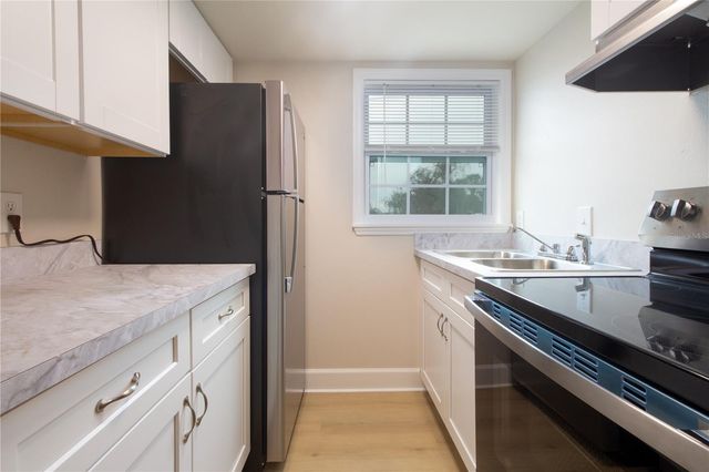 8340 12TH STREET N A, St Petersburg, FL 33702