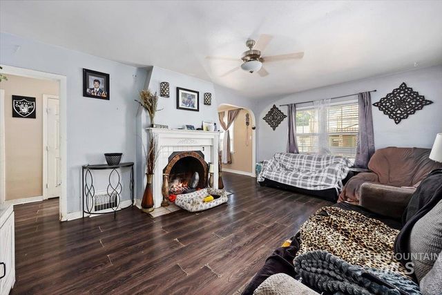 267 Pierce St, Twin Falls, ID 83301