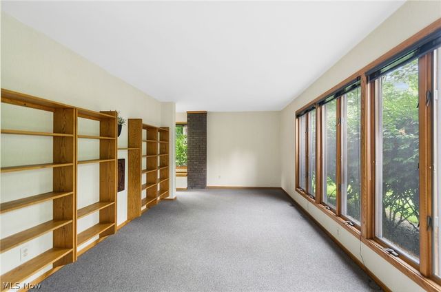 200 Hampshire Road, Akron, OH 44313