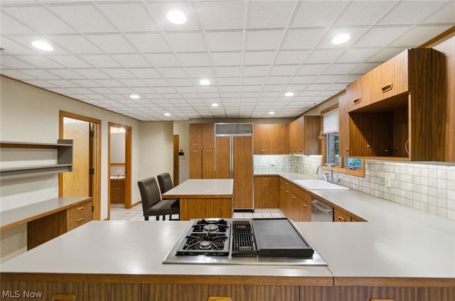 200 Hampshire Road, Akron, OH 44313
