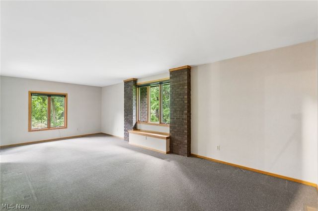 200 Hampshire Road, Akron, OH 44313