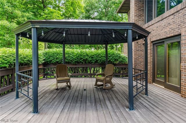 200 Hampshire Road, Akron, OH 44313