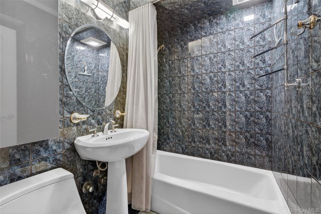 166 Pembroke Street, Brooklyn, NY 11235