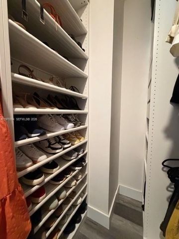 4396 NW 9th St, Plantation, FL 33317