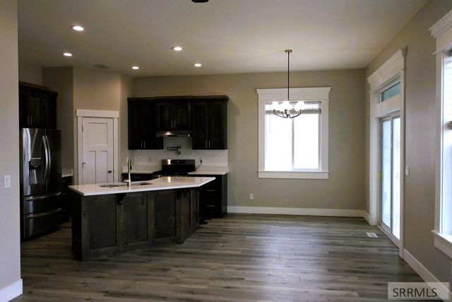 3953 N Ventura Avenue, Idaho Falls, ID 83401