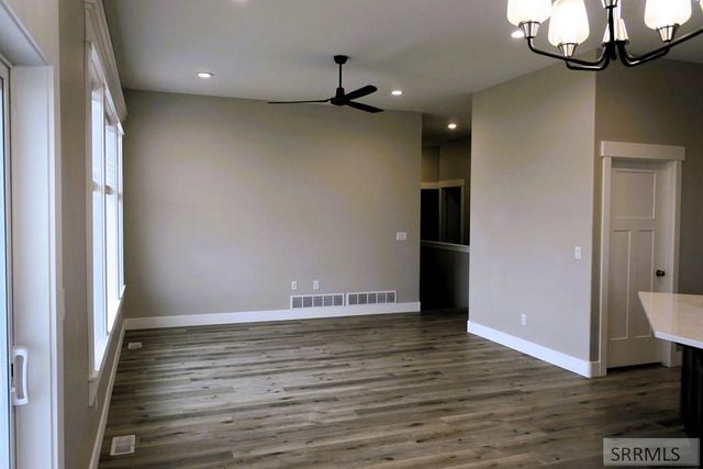 3953 N Ventura Avenue, Idaho Falls, ID 83401