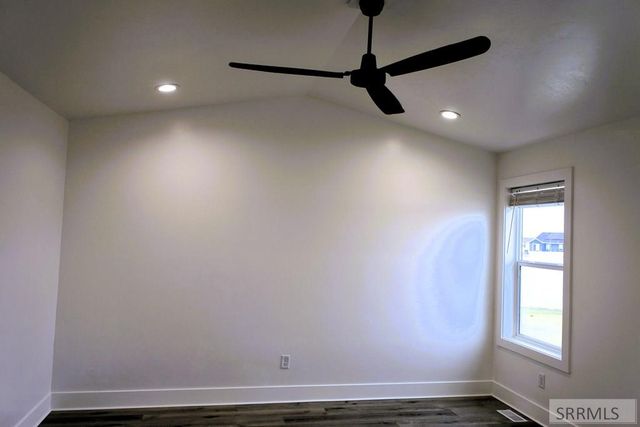 3953 N Ventura Avenue, Idaho Falls, ID 83401