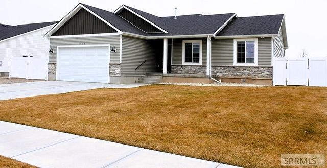 3953 N Ventura Avenue, Idaho Falls, ID 83401