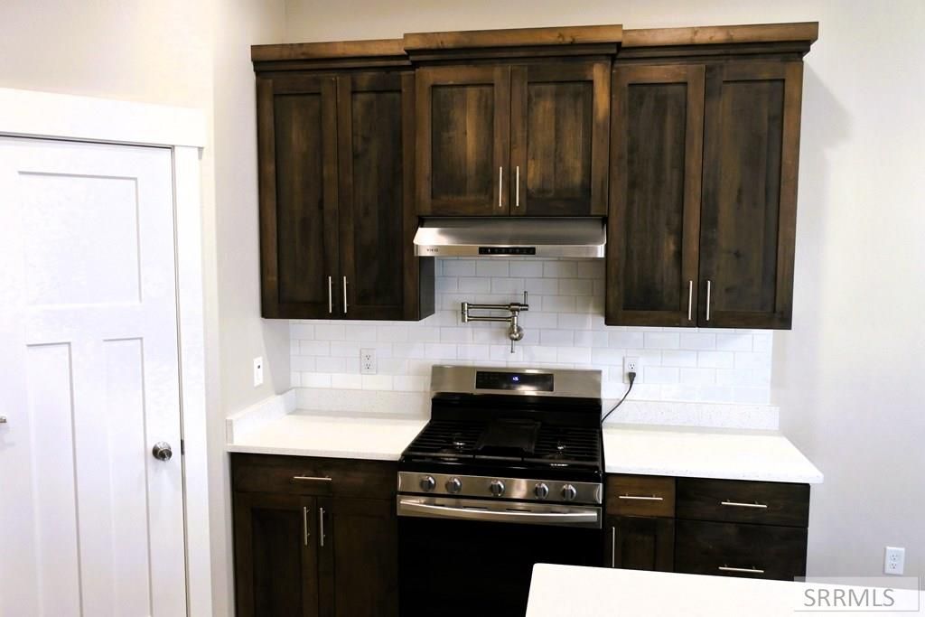 Image 12 of property listing at 3953 N Ventura Avenue, Idaho Falls, ID 83401